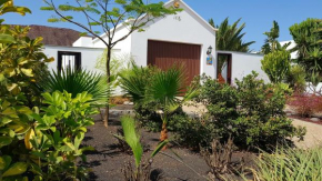 Lovely Villa Nico Playa Blanca, hot tub, communal pool